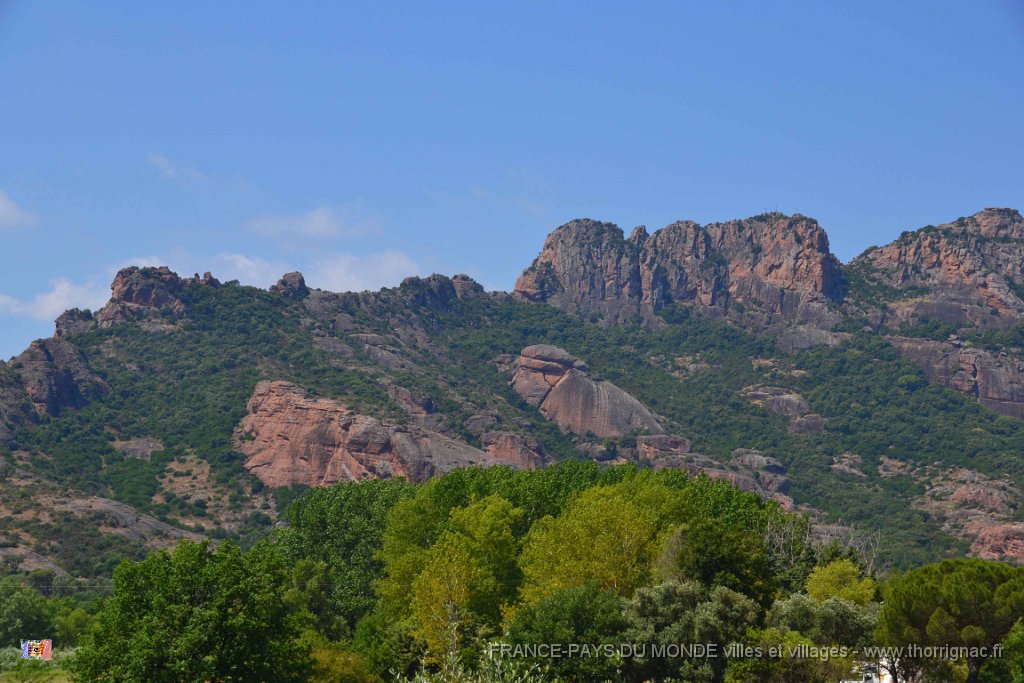 Lac Arena 16 juin 2013 11.jpg - Le rocher de Roquebrune sur Argens. 16 juin 2013